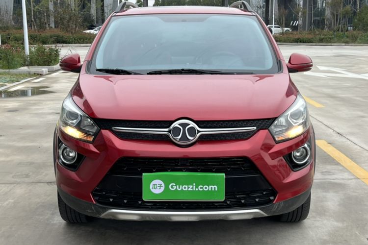 Used BAIC Senova X25 2015 1.5L Manual Elite Edition Exterior 5