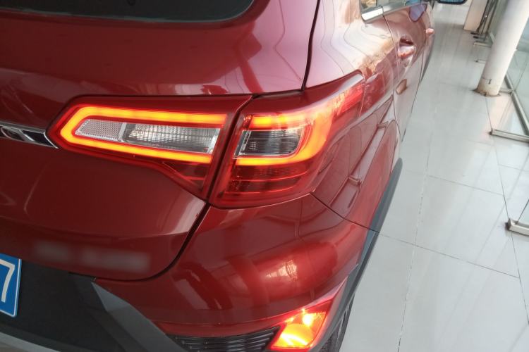 Used BAIC Senova X25 2015 1.5L Manual Elite Edition Exterior 6