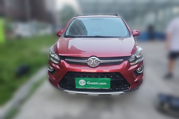 Used BAIC Senova X25 2015 1.5L manual Comfort trim level Front