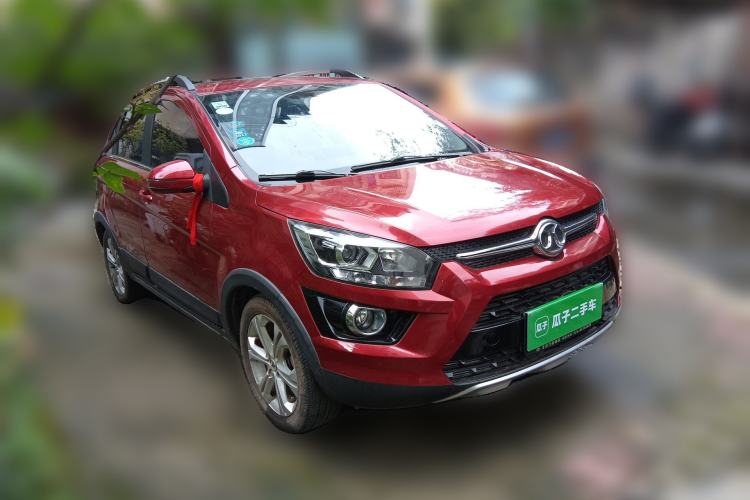 Used BAIC Senova X25 2015 1.5L manual Comfort trim level Front Right 45 Deg