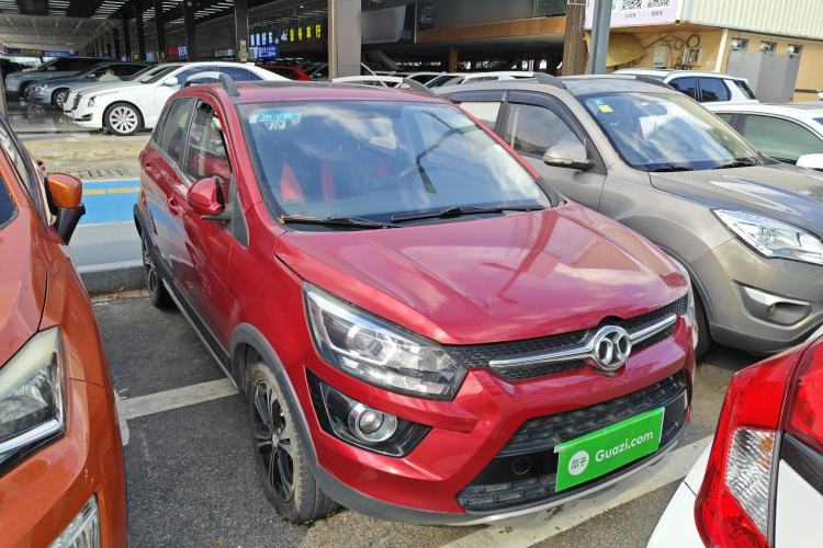 Used BAIC Senova X25 2015 1.5L Manual Elite Edition Front Right 45 Deg