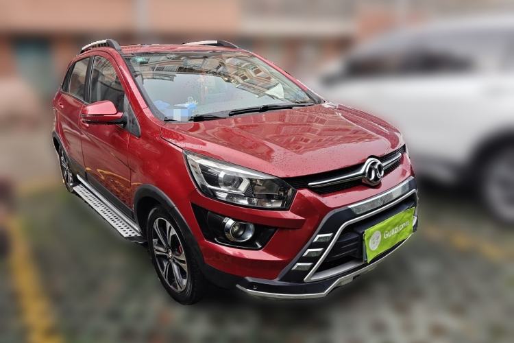 Used BAIC Senova X25 2015 1.5L Manual Elite Edition Front Right 45 Deg