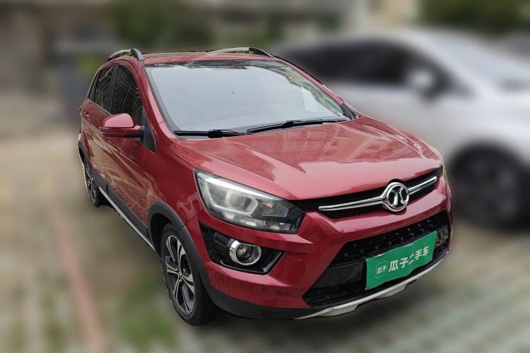 Used BAIC Senova X25 2015 1.5L Manual Elite Edition Front Right 45 Deg