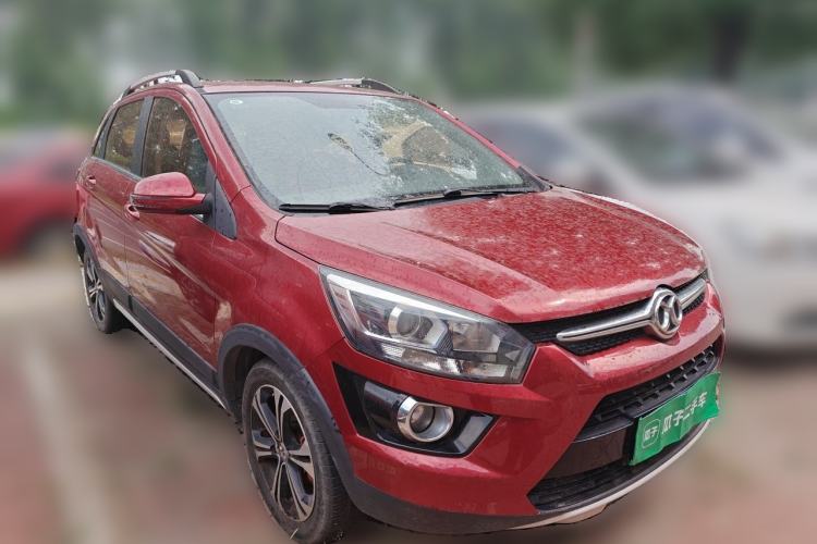 Used BAIC Senova X25 2015 1.5L Manual Elite Edition Front Right 45 Deg