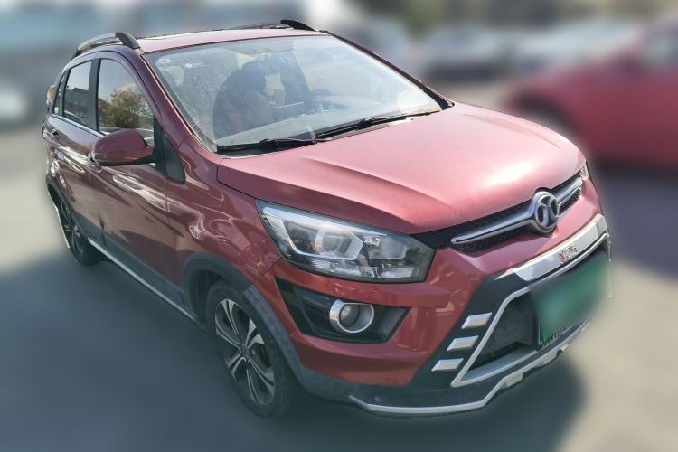 Used BAIC Senova X25 2015 1.5L Manual Elite Edition Front Right 45 Deg