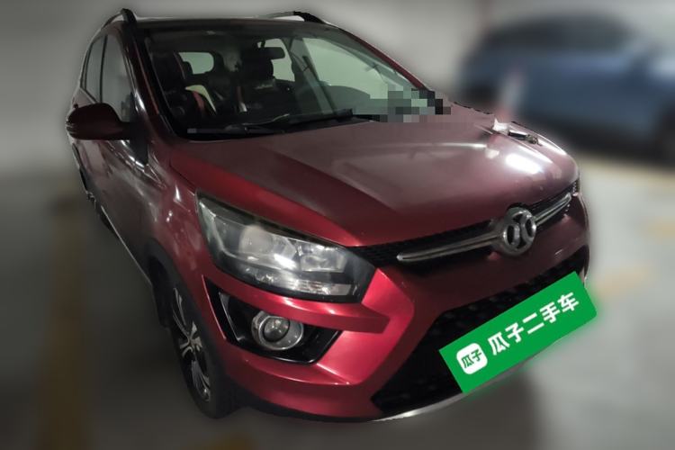Used BAIC Senova X25 2015 1.5L Manual Elite Edition Front Right 45 Deg