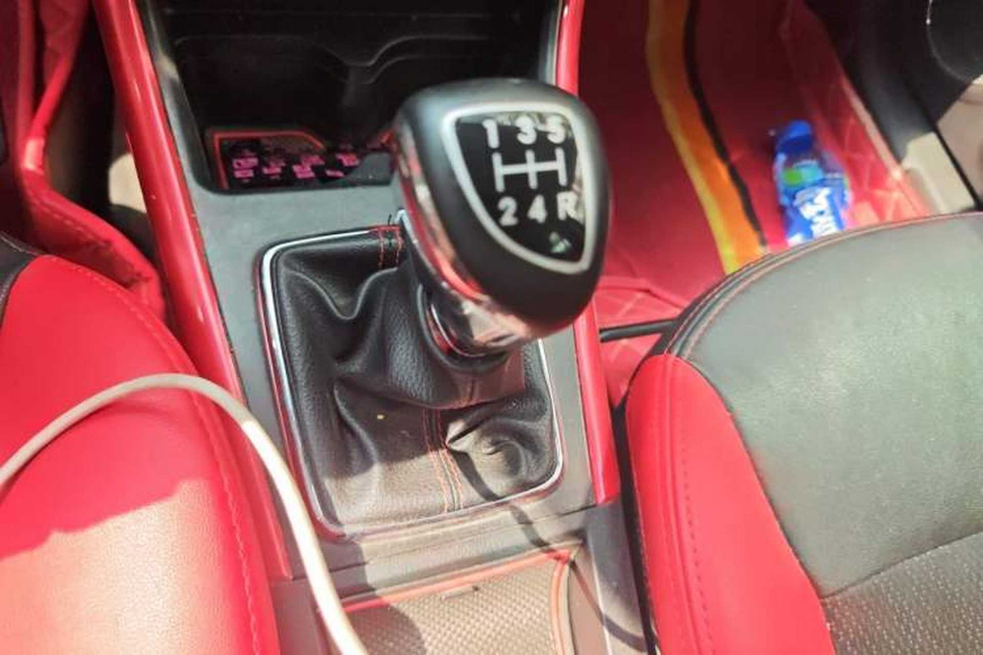 Used BAIC Senova X25 2015 1.5L Manual Elite Edition Gear Lever