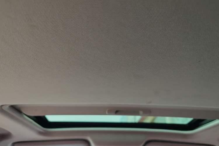 Used BAIC Senova X25 2015 1.5L Manual Elite Edition Headliner