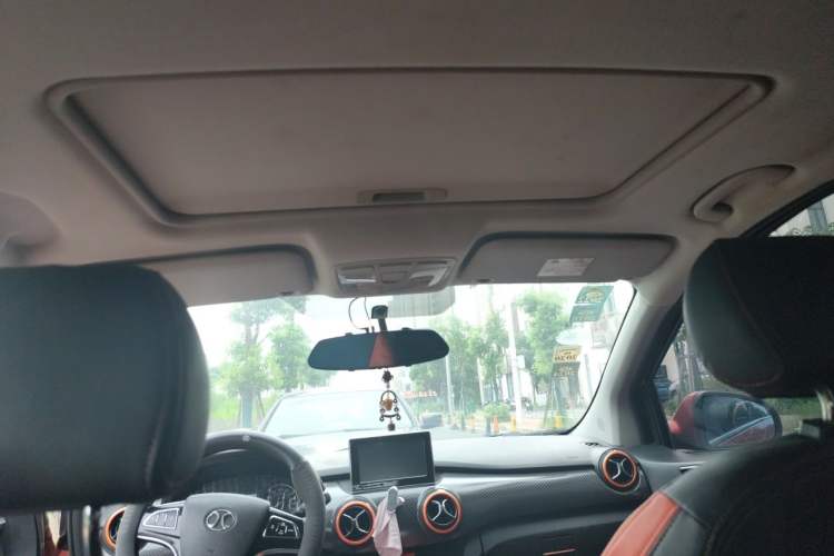 Used BAIC Senova X25 2015 1.5L Automatic Elite Model Headliner