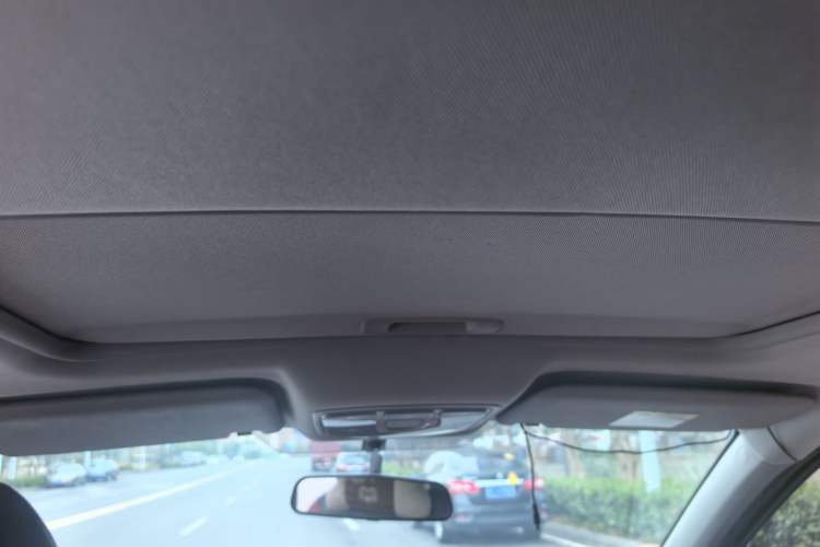 Used BAIC Senova X25 2015 1.5L Automatic Elite Model Headliner