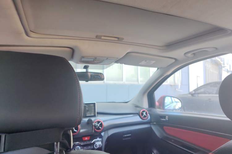 Used BAIC Senova X25 2015 1.5L Manual Elite Edition Headliner