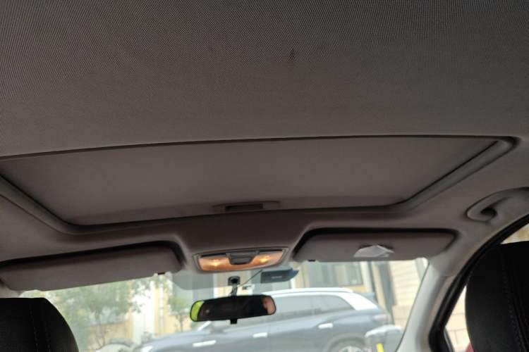 Used BAIC Senova X25 2015 1.5L Manual Elite Edition Headliner