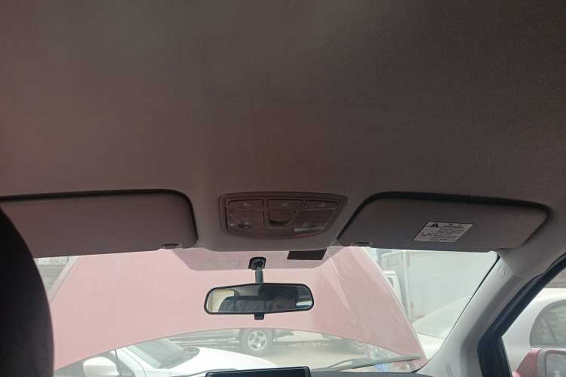 Used BAIC Senova X25 2015 1.5L manual Comfort trim level Headliner
