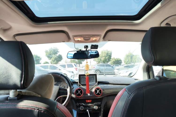 Used BAIC Senova X25 2015 1.5L Manual Elite Edition Headliner
