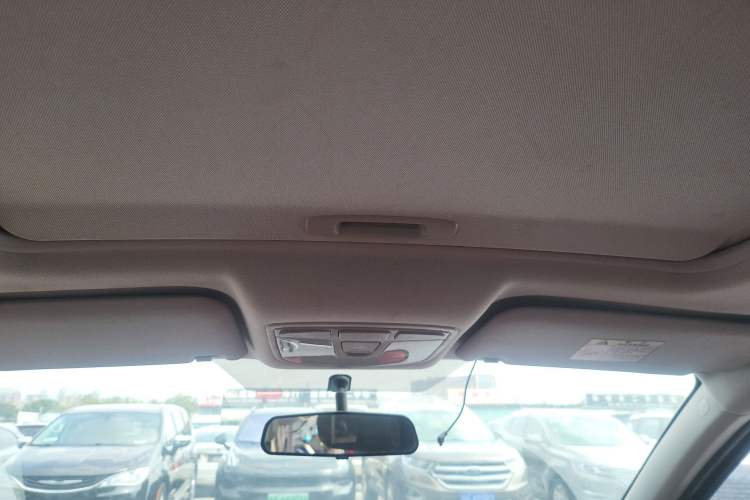Used BAIC Senova X25 2015 1.5L Manual Elite Edition Headliner