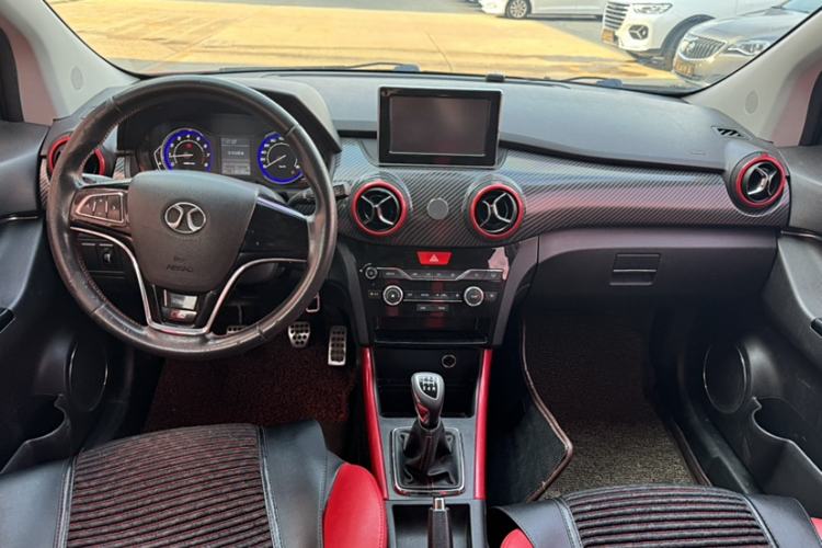 Used BAIC Senova X25 2015 1.5L Manual Elite Edition Interior 1