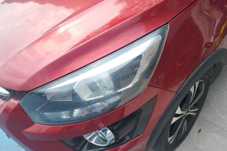 Used BAIC Senova X25 2015 1.5L Manual Elite Edition Left Front Headlight