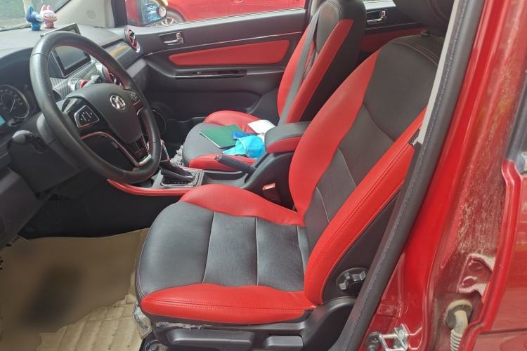 Used BAIC Senova X25 2015 1.5L automatic luxury version Left Front Seat