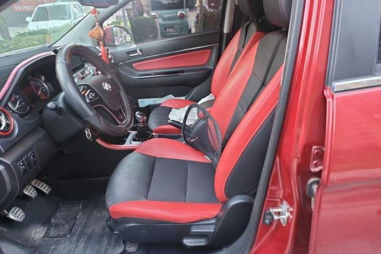 Used BAIC Senova X25 2015 1.5L manual Comfort trim level Left Front Seat