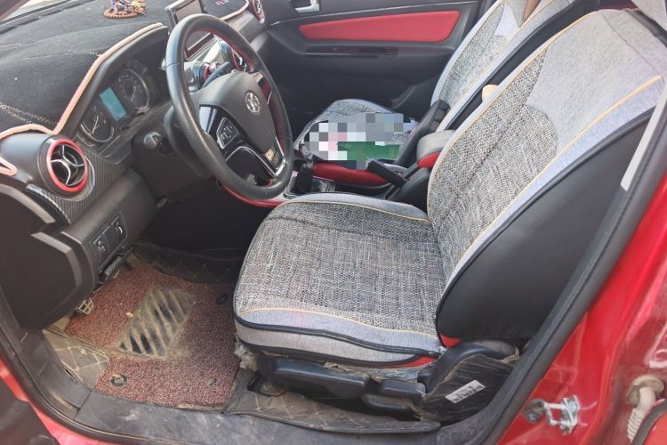 Used BAIC Senova X25 2015 1.5L Manual Elite Edition Left Front Seat