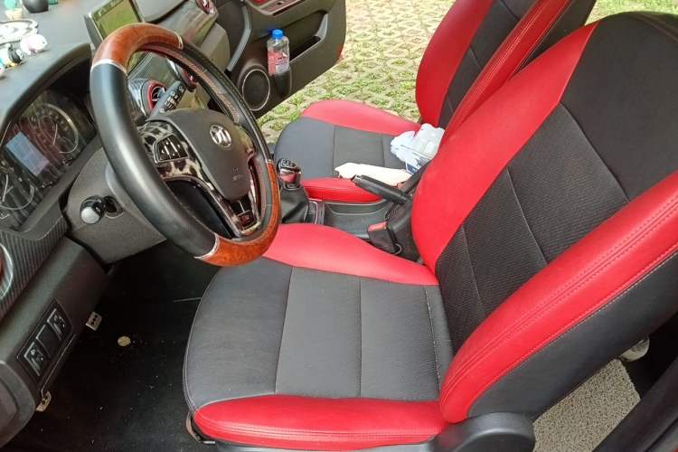 Used BAIC Senova X25 2015 1.5L Manual Elite Edition Left Front Seat