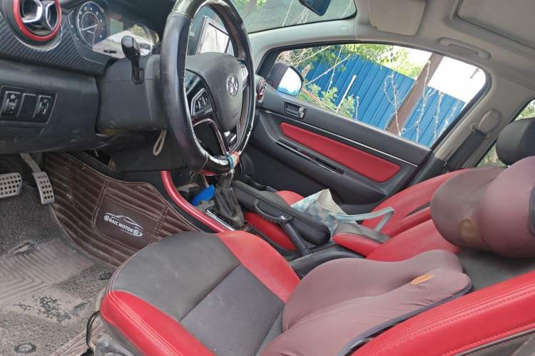 Used BAIC Senova X25 2015 1.5L Automatic Elite Model Left Front Seat