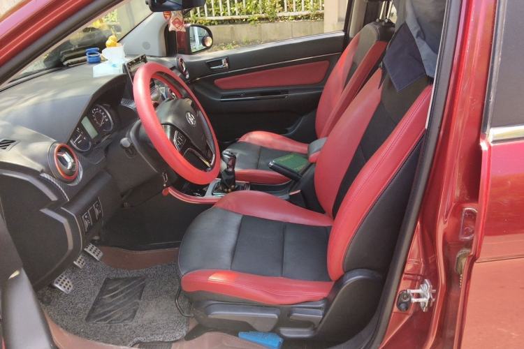 Used BAIC Senova X25 2015 1.5L Manual Elite Edition Left Front Seat
