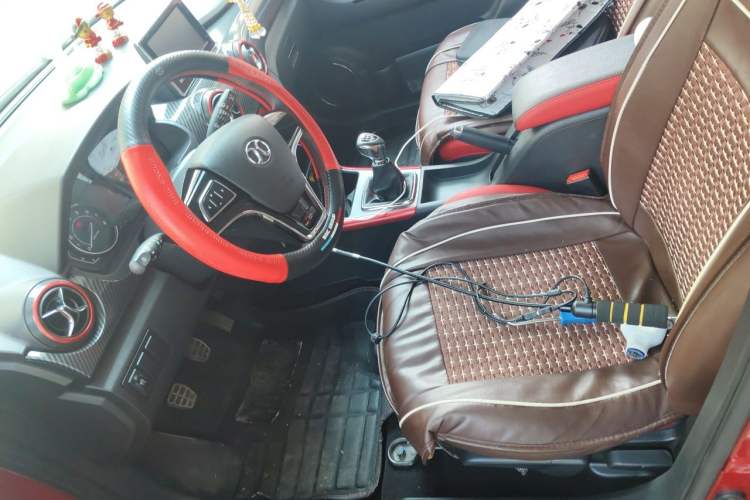 Used BAIC Senova X25 2015 1.5L Manual Elite Edition Left Front Seat
