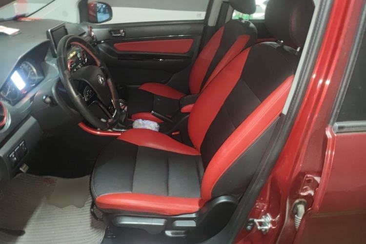 Used BAIC Senova X25 2015 1.5L Manual Elite Edition Left Front Seat