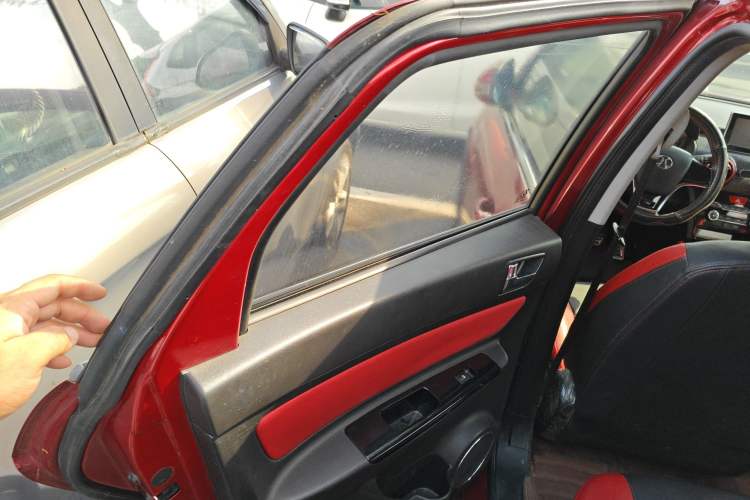 Used BAIC Senova X25 2015 1.5L Manual Elite Edition Left Rear Door Interior