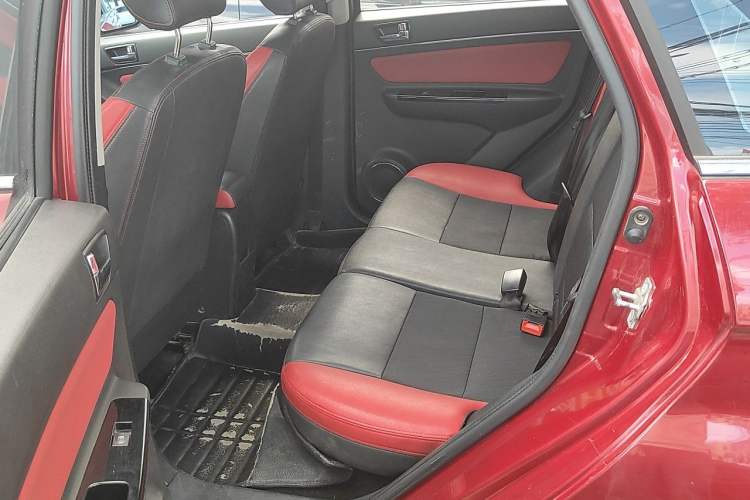 Used BAIC Senova X25 2015 1.5L Manual Elite Edition Left Rear Seat