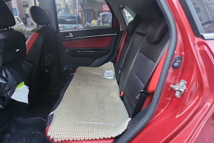 Used BAIC Senova X25 2015 1.5L manual Comfort trim level Left Rear Seat