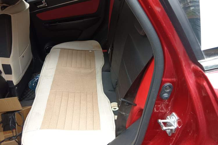 Used BAIC Senova X25 2015 1.5L manual Comfort trim level Left Rear Seat