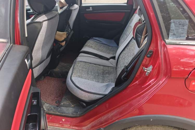 Used BAIC Senova X25 2015 1.5L Manual Elite Edition Left Rear Seat