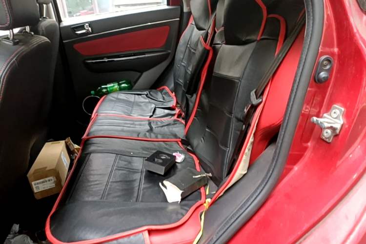 Used BAIC Senova X25 2015 1.5L Manual Elite Edition Left Rear Seat
