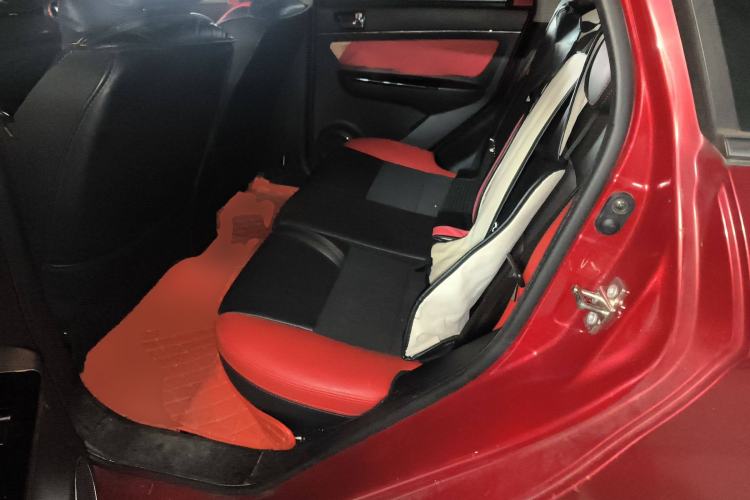 Used BAIC Senova X25 2015 1.5L Manual Elite Edition Left Rear Seat