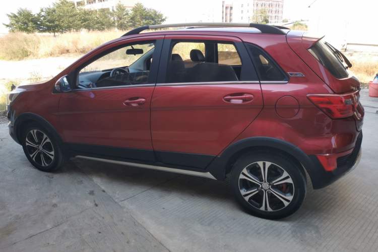 Used BAIC Senova X25 2015 1.5L Manual Elite Edition Left Side