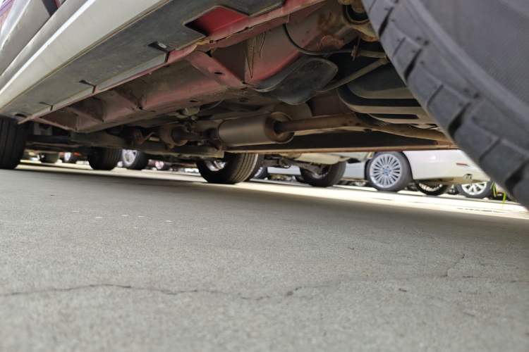 Used BAIC Senova X25 2015 1.5L Automatic Elite Model Left Side Sill