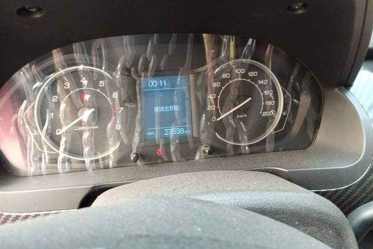 Used BAIC Senova X25 2015 1.5L Manual Elite Edition Odometer Close Up