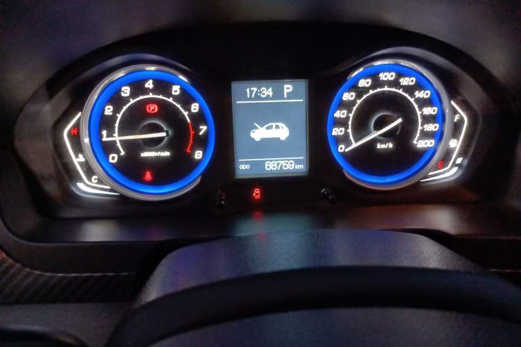 Used BAIC Senova X25 2015 1.5L Automatic Elite Model Odometer Close Up