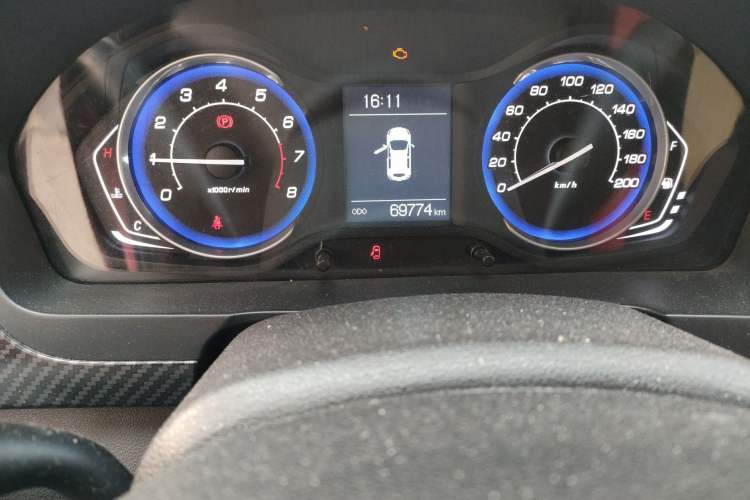 Used BAIC Senova X25 2015 1.5L Manual Elite Edition Odometer Close Up