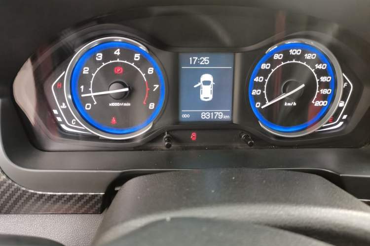 Used BAIC Senova X25 2015 1.5L Manual Elite Edition Odometer Close Up