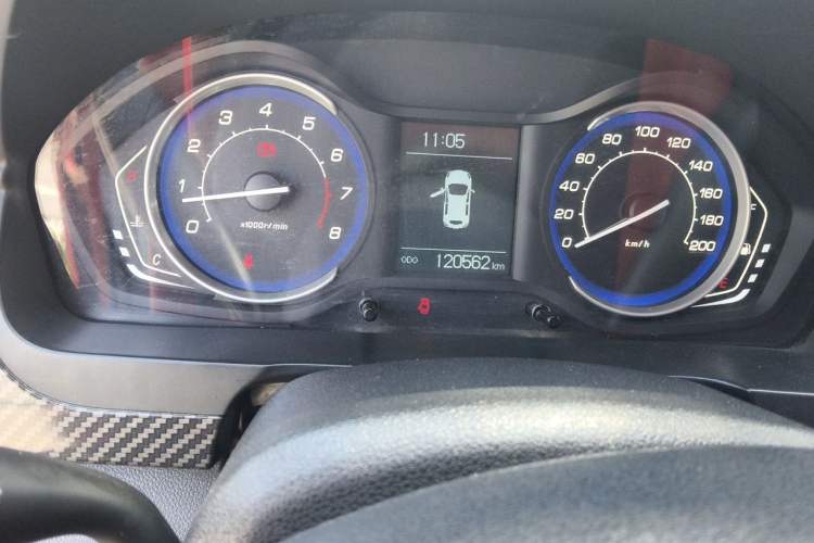 Used BAIC Senova X25 2015 1.5L Manual Elite Edition Odometer Close Up