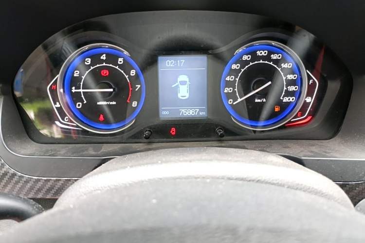 Used BAIC Senova X25 2015 1.5L Manual Elite Edition Odometer Close Up