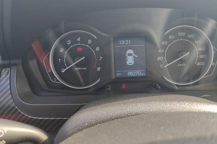 Used BAIC Senova X25 2015 1.5L Manual Elite Edition Odometer Close Up