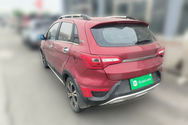 Used BAIC Senova X25 2015 1.5L Manual Elite Edition Rear Left 45 Deg