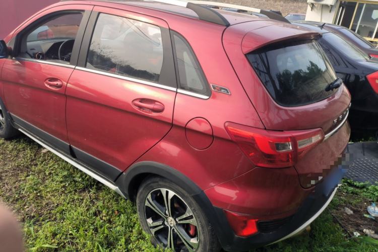 Used BAIC Senova X25 2015 1.5L Manual Elite Edition Rear Left 45 Deg