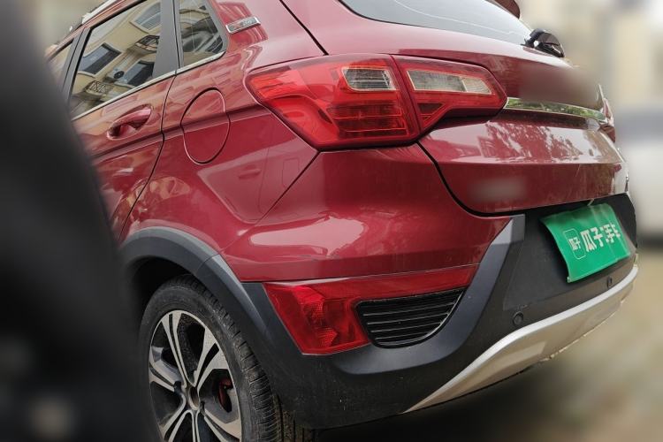 Used BAIC Senova X25 2015 1.5L Manual Elite Edition Rear Left 45 Deg
