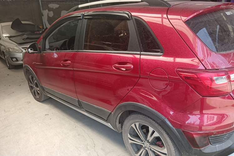 Used BAIC Senova X25 2015 1.5L Manual Elite Edition Rear Left 45 Deg