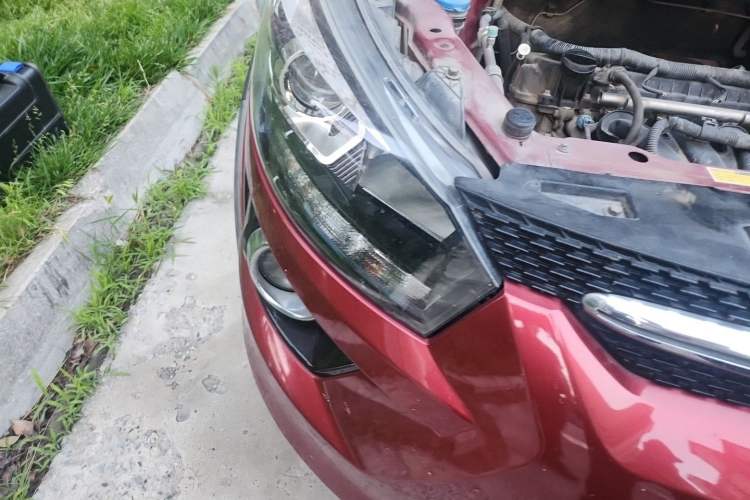 Used BAIC Senova X25 2015 1.5L manual Comfort trim level Right Front Headlight